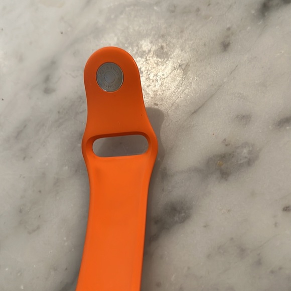 Apple Hermes silicone band - Picture 3 of 6